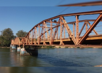 Ponte Campos Salles é totalmente interditada em Barra Bonita para limpeza e avaliação técnica