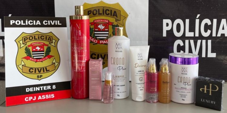 Operação interdita fábrica suspeita de produzir e vender cosméticos irregularmente em Assis